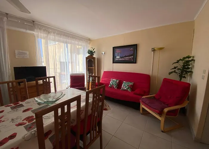 T3 Pour 6 Pers, Vue Et Montagne, Terrasse, Parking, Proche Plage, - Fr-1-81-550