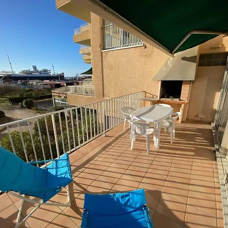 T3 Pour 6 Pers, Vue Et Montagne, Terrasse, Parking, Proche Plage, - Fr-1-81-550