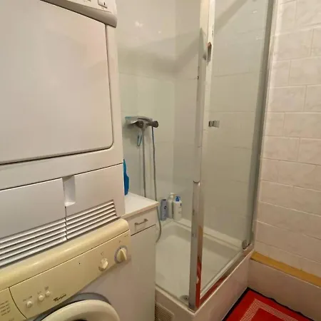 T3 Pour 6 Pers, Vue Et Montagne, Terrasse, Parking, Proche Plage, - Fr-1-81-550 Apartment *